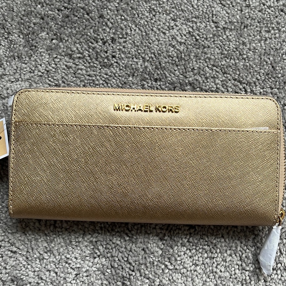 Michael Kors wallet